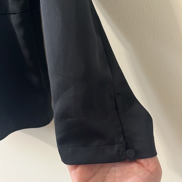 J.Crew Satin Back Crepe Button-Front Black Blouse Size 10 - Picture 4 of 11